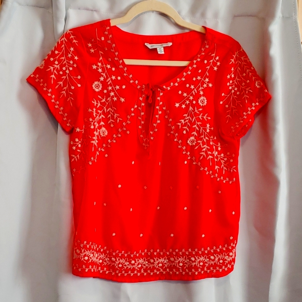 3/$15 American Eagle chiffon and embroidered top